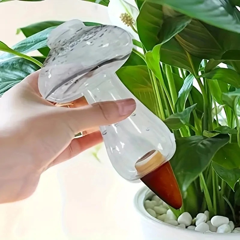 Automatic Plant Waterer - อุปกรณ์รดน้ำต้นไม้อัตโนมัติ ระบบน้ำหยดสำหรับดอกไม้และต้นไม้ หัวฉีดน้ำแบบหยด รูปทรงหัวใจ สำหรับรดน้ำต้นไม้